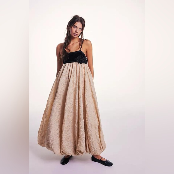 Free People Bellini Bubble Maxi Dress - Picture 5 of 7